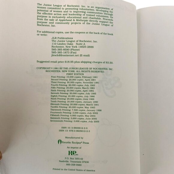 Applehood & Motherpie Cookbook Upstate New York Junior League Of Rochester 2009 - Picture 6 of 16